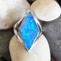One of a Kind Diamond Shaped Pacific Blue Created Opal Backed Quartz Ring Size 8