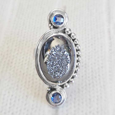 Platinum Window Druzy Ring with Rainbow Iris Quartz Size 7