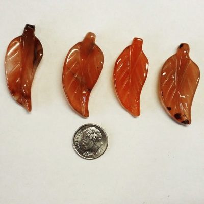 Offerings Sajen Four 20x40mm Hand-Carved Carnelian Leaves