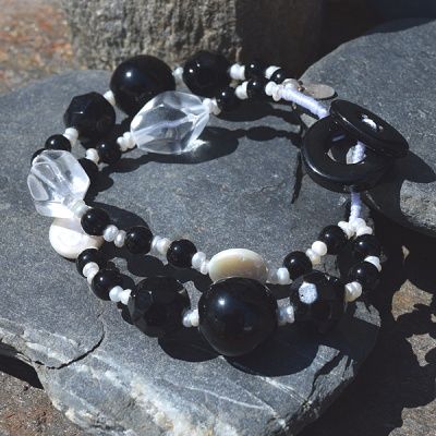 Onyx, Crystal and White Pearl Beaded Braceley