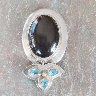 uk348_front_2
